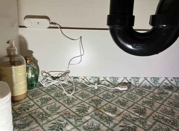 Daytech Water Leak Detector Alarm Review – Reliable Wired Probe Design for Home Leak Prevention