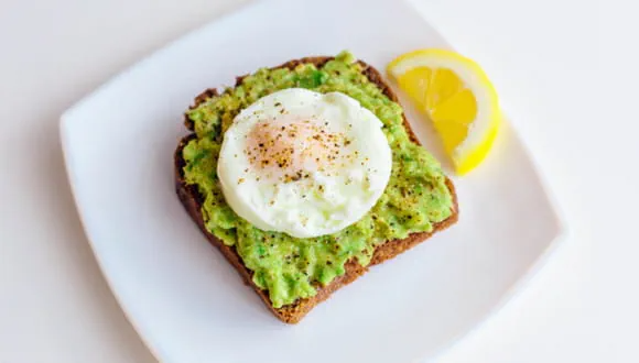 🥑 The Scoop on Avocado Toast: Is It as Healthy as It Seems? 🥑