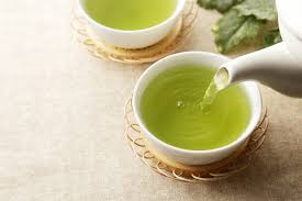 Exploring the Benefits of Green Tea: Is it Worth Starting Your Day with a Cup?