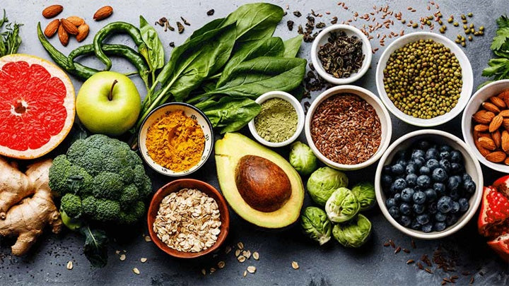 Discovering the Power of Superfoods for a Healthier You 🥗🌱